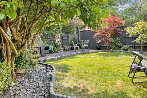 4 bedroom detached house for sale, Cedar Drive, Southwater, Horsham, West Sussex