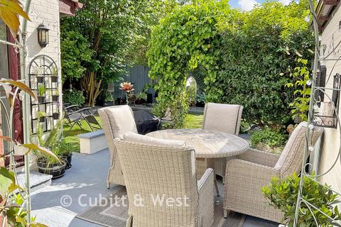 4 bedroom detached house for sale, Cedar Drive, Southwater, Horsham, West Sussex