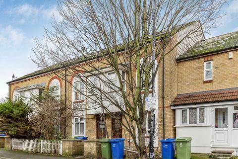 1 bedroom flat to rent, Chaucer Drive, London SE1