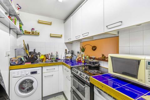 1 bedroom flat to rent, Chaucer Drive, London SE1