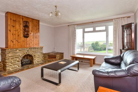 2 bedroom flat for sale, Kipling Avenue, Woodingdean, Brighton, East Sussex