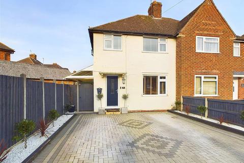 3 bedroom semi-detached house for sale, Holtham Avenue, Churchdown