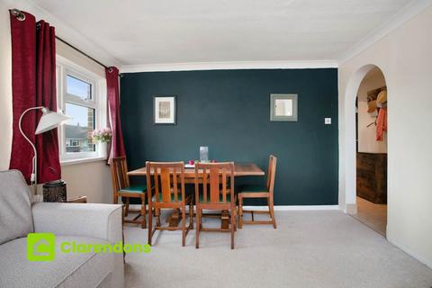 2 bedroom maisonette for sale, Coneyberry, Reigate RH2