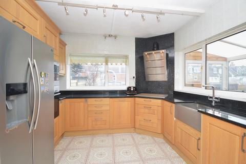 3 bedroom semi-detached house for sale, Morehall Avenue, Folkestone CT19