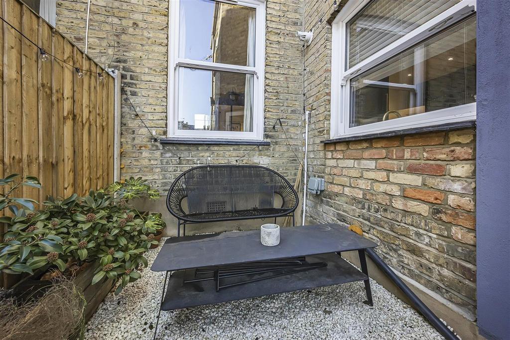 271 Murchison Road -005.JPG