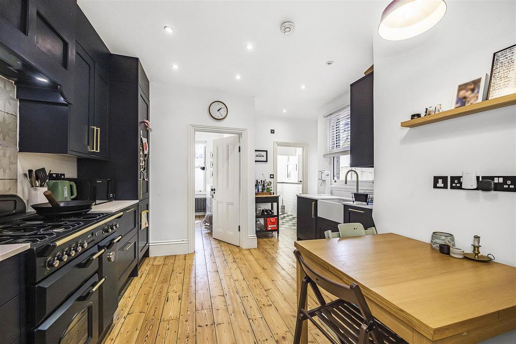 271 Murchison Road -014.JPG