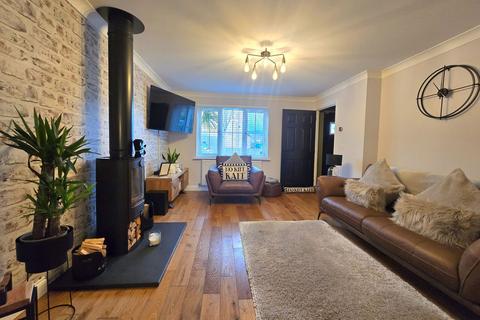 3 Maes Y Wawr, Birchgrove, Swansea, SA7 0HL