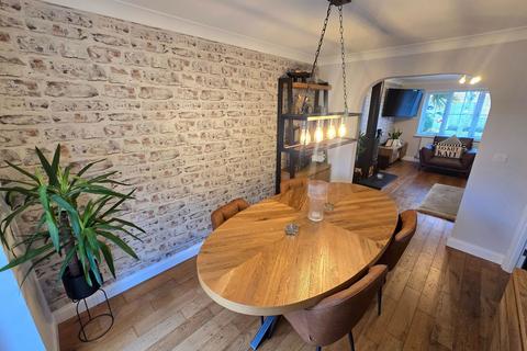 3 Maes Y Wawr, Birchgrove, Swansea, SA7 0HL