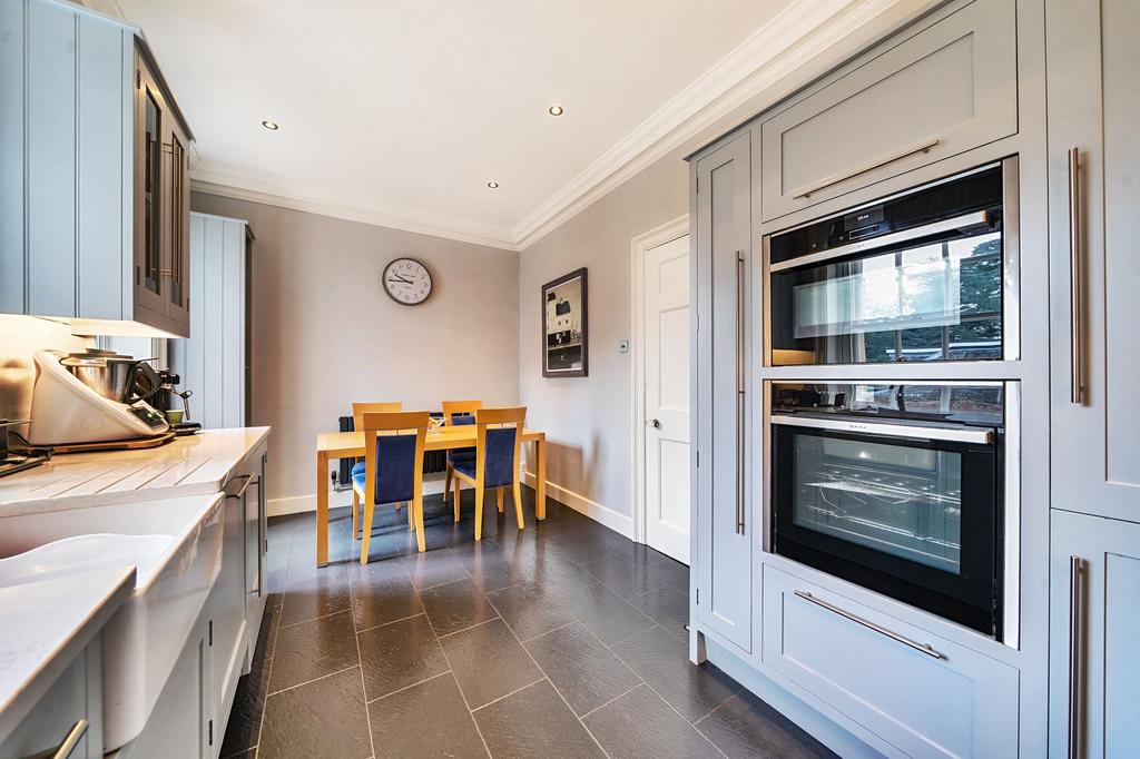 Kitchen/Dining Room (1)