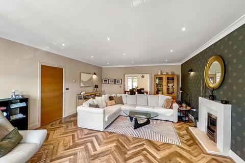 2 Chynham Place, South Croydon, CR2 0JZ