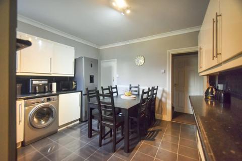 3 bedroom terraced house for sale, Church Street, Gillingham, ME7