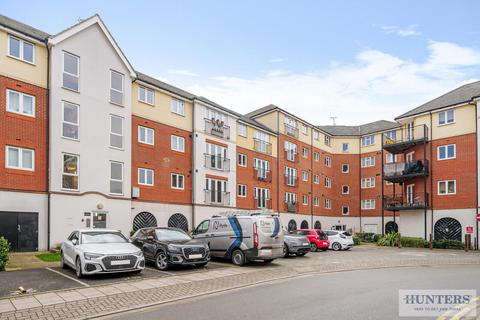 2 bedroom flat for sale, Pettacre Close, West Thamesmead