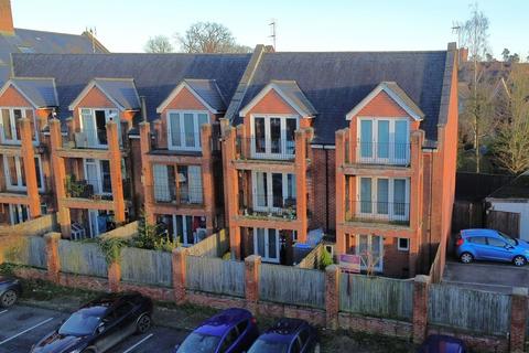 3 bedroom end of terrace house for sale, Priory Mews, Haywards Heath, RH16