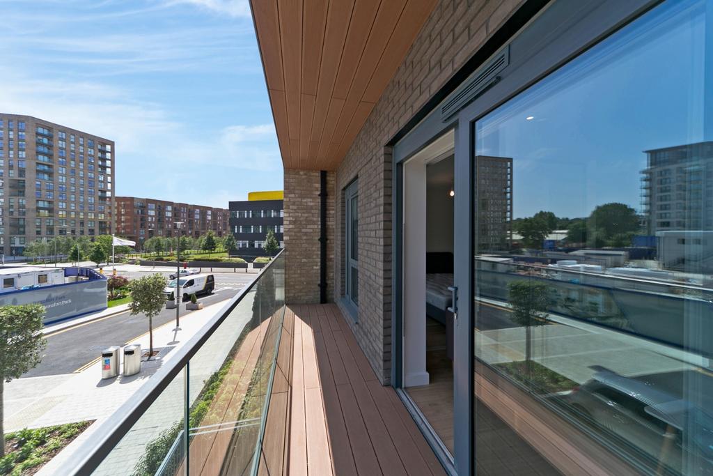 Apartment in Colindale - More
