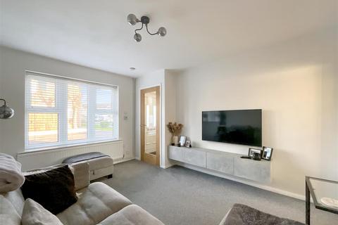 33 Noble Avenue, Bristol, BS30 8YY