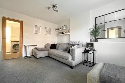 33 Noble Avenue, Bristol, BS30 8YY