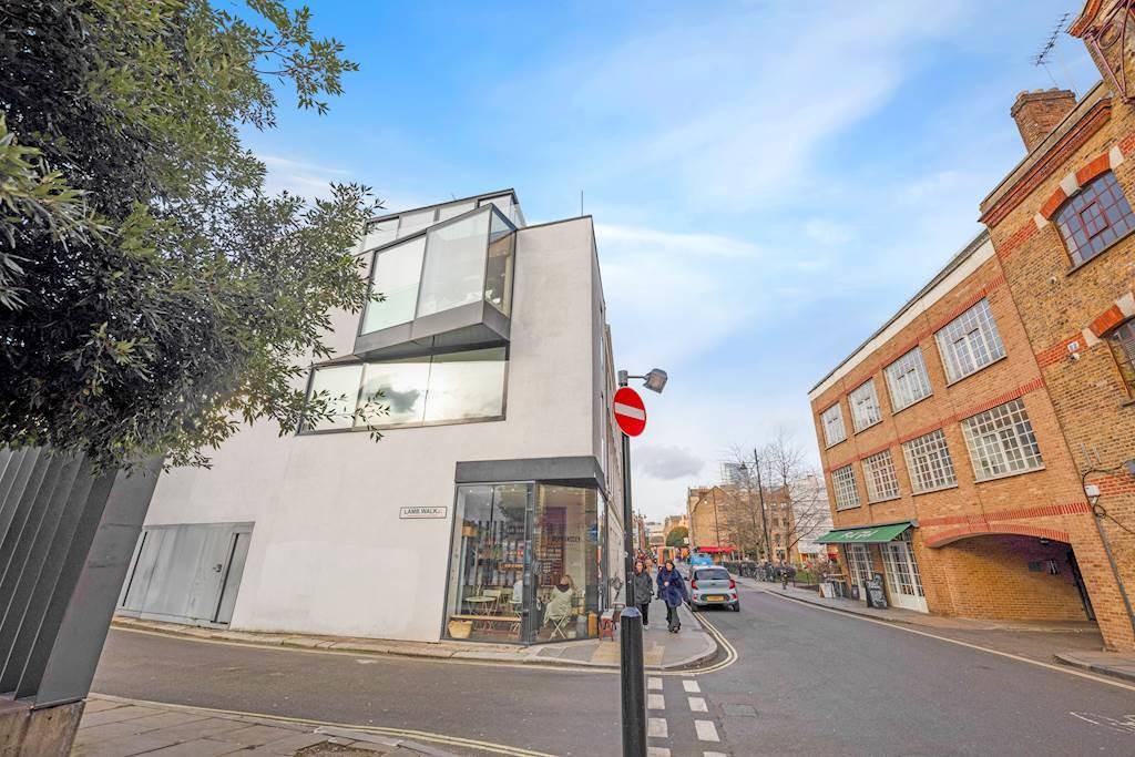 15-ceeb82136-JJ-GWL-Bermondsey St-67-small