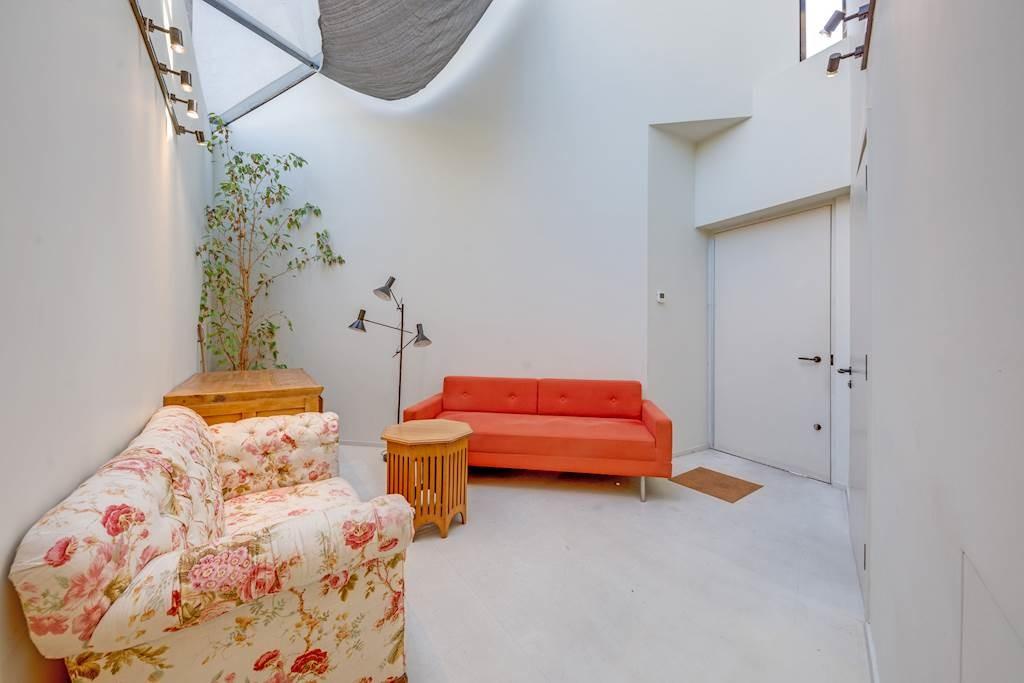 11-67f282136-JJ-GWL-Bermondsey St-51-small