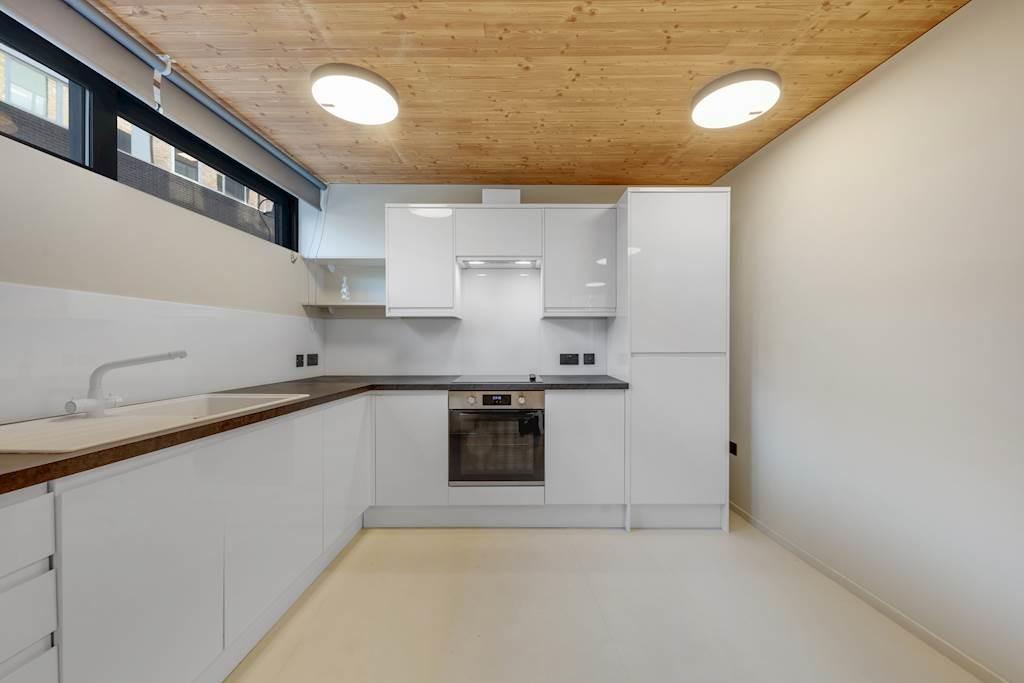 13-75a182136-JJ-GWL-Bermondsey St-61-small