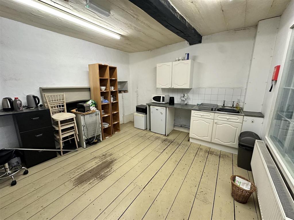 Communal Kitchen
