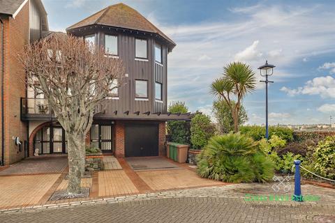 3 bedroom end of terrace house for sale, Custom House Lane, Plymouth PL1