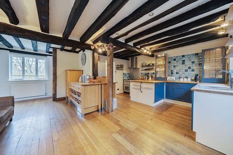 4 bedroom property for sale, Tudeley Lane, Tonbridge, TN9