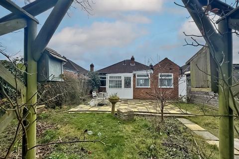 2 bedroom detached bungalow for sale, Uplands Avenue, Willenhall