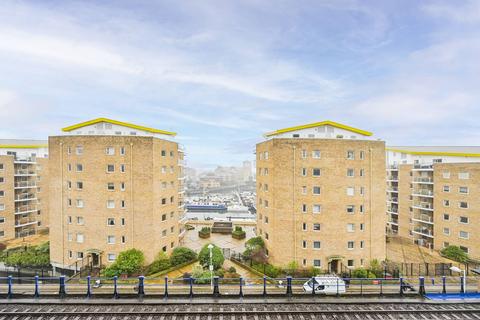 1 bedroom flat for sale, Vitruvian Court, Limehouse, London, E14