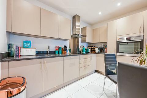 1 bedroom flat for sale, Vitruvian Court, Limehouse, London, E14