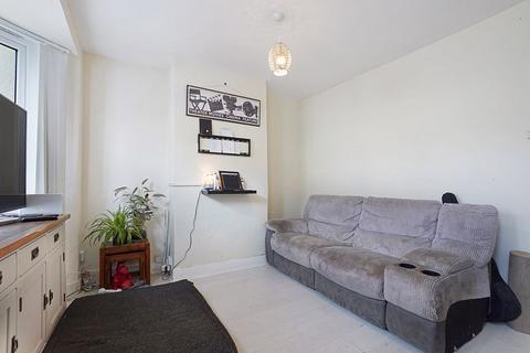 15 Albany Road, Gillingham, ME7 4HS