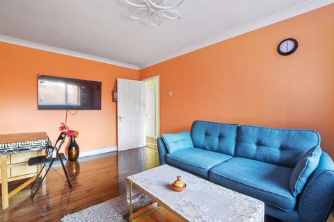 2 bedroom maisonette for sale, Headstone Lane, Harrow