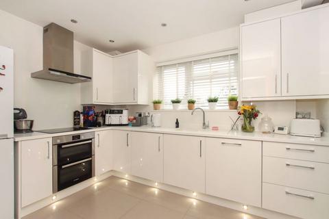 2 bedroom end of terrace house for sale, Adeyfield Gardens, Hemel Hempstead