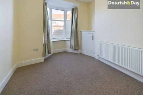 4 bedroom terraced house to rent, Cambridge Street, Stafford ST16