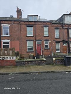 2 bedroom house to rent, Colenson Grove, Leeds, LS11 0DG