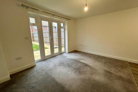 2 bedroom terraced house to rent, Sloe Court, Stratford-upon-Avon, Warwickshire, CV37