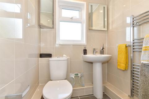 49 High Street, Wouldham, Rochester, ME1 3XE