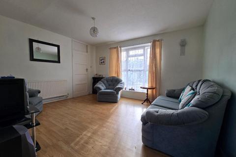 3 bedroom semi-detached house for sale, Cokefield Avenue, Southend on Sea, Essex, SS2 4PU