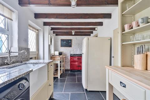 2, Ivy Court Red Lane, Rosudgeon, Penzance, TR20 9PU
