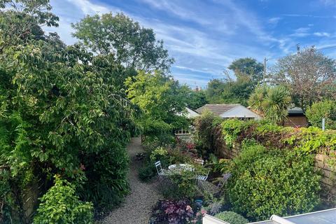2, Ivy Court Red Lane, Rosudgeon, Penzance, TR20 9PU