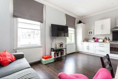 1 bedroom flat to rent, Courtfield Road, SW7