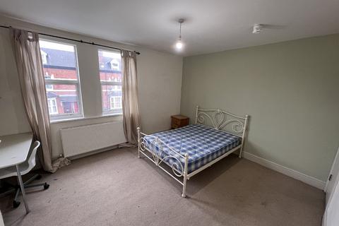 undefined, Birmingham B16