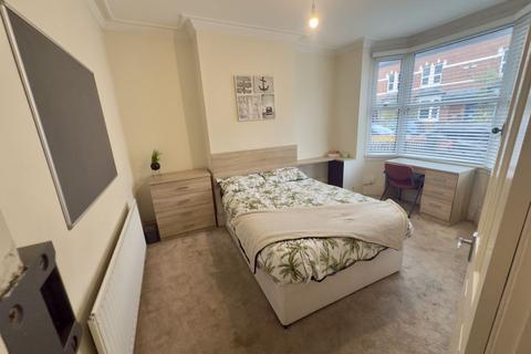 undefined, Birmingham B16