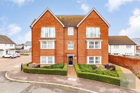 2 bedroom apartment for sale, Corliss Vale, Wouldham, ME1