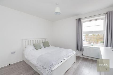 Flat 4, Harris House, 7 Corliss Vale, Wouldham, Rochester, ME1 3GT