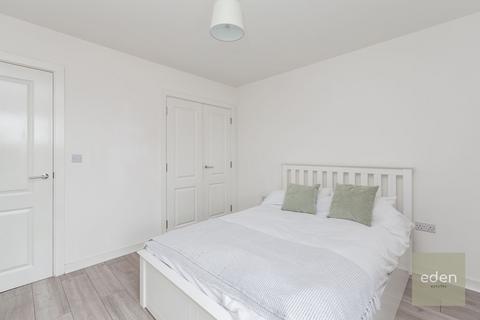 Flat 4, Harris House, 7 Corliss Vale, Wouldham, Rochester, ME1 3GT