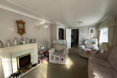 undefined, Shipbourne Road, Tonbridge, Kent