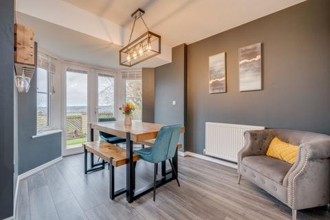 30 Arnhem Close, Gilstead, Bingley, BD16 3JX