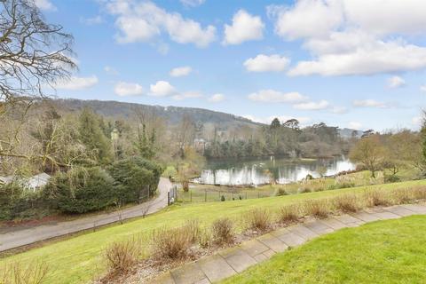 2 bedroom flat for sale, Alkham Road, Temple Ewell, Dover, Kent