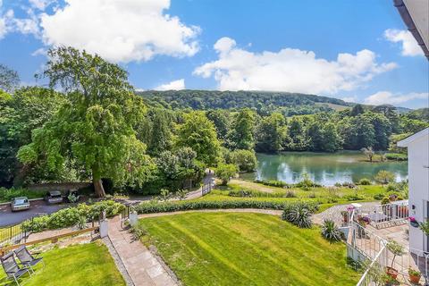 2 bedroom flat for sale, Alkham Road, Temple Ewell, Dover, Kent