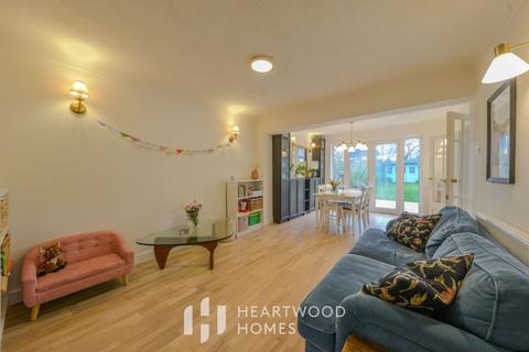 14 Central Drive, St Albans, AL4 0UR